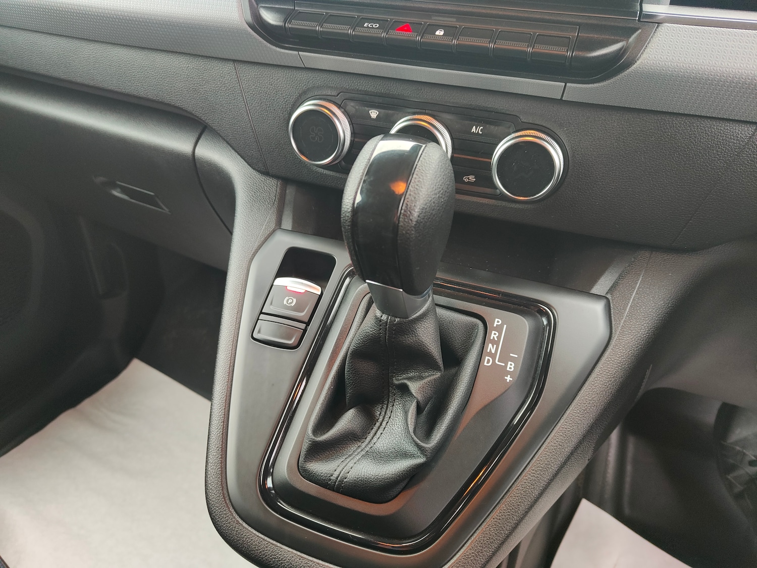 Used Nissan Other 2023 for sale - 77158906: Photo 12