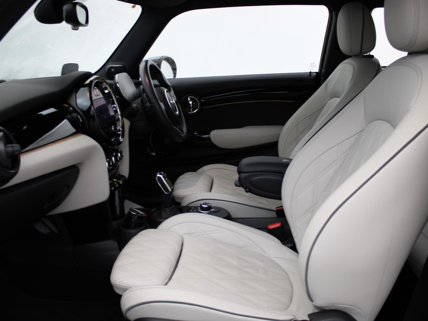 Used MINI Hatch 2022 for sale - 77500801: Photo 11