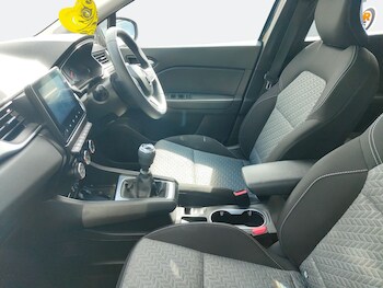 Used Renault Captur 2022 for sale - 78139848: Photo