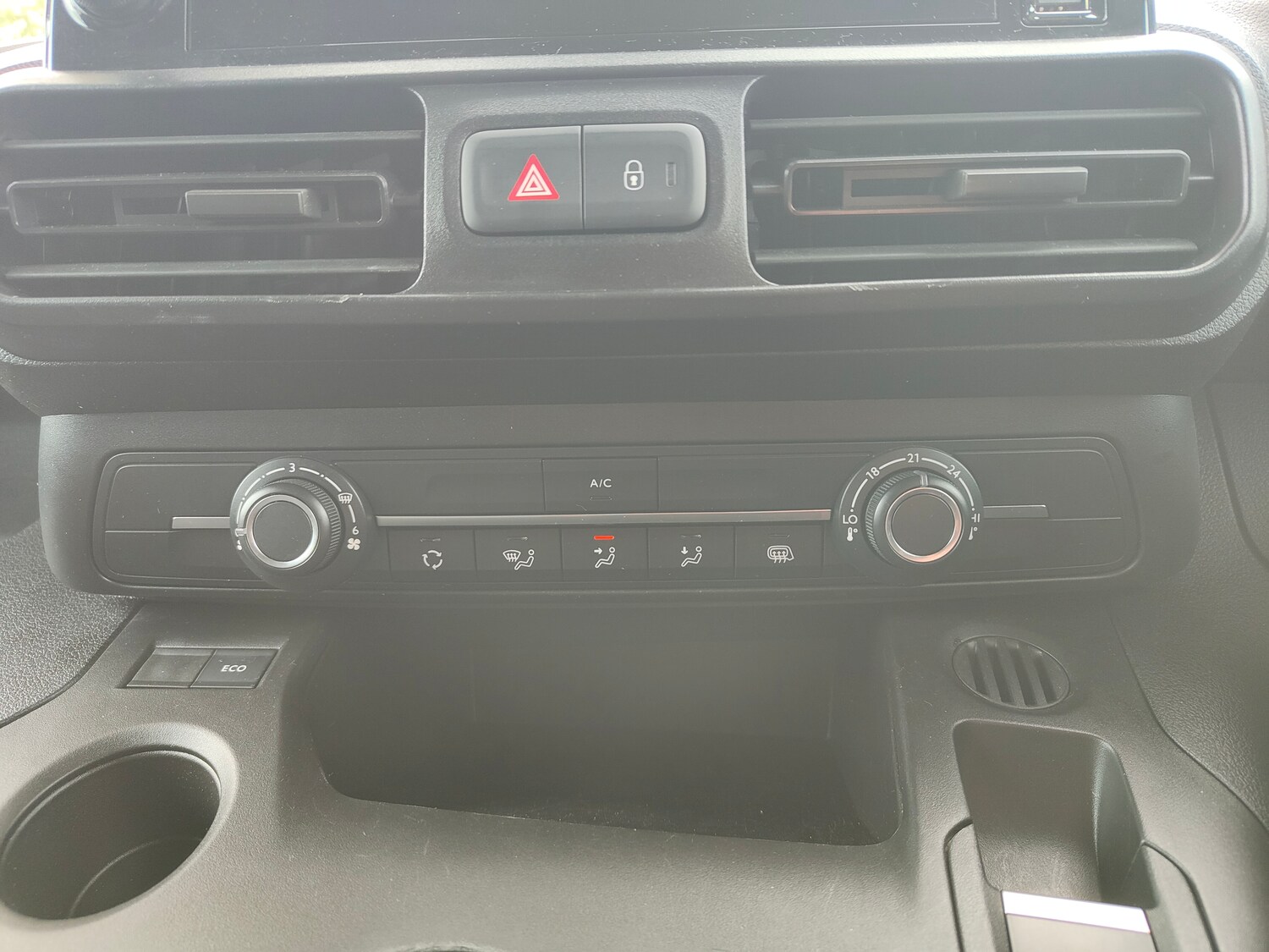 Used Peugeot Partner 2020 for sale - 75863346: Photo 14