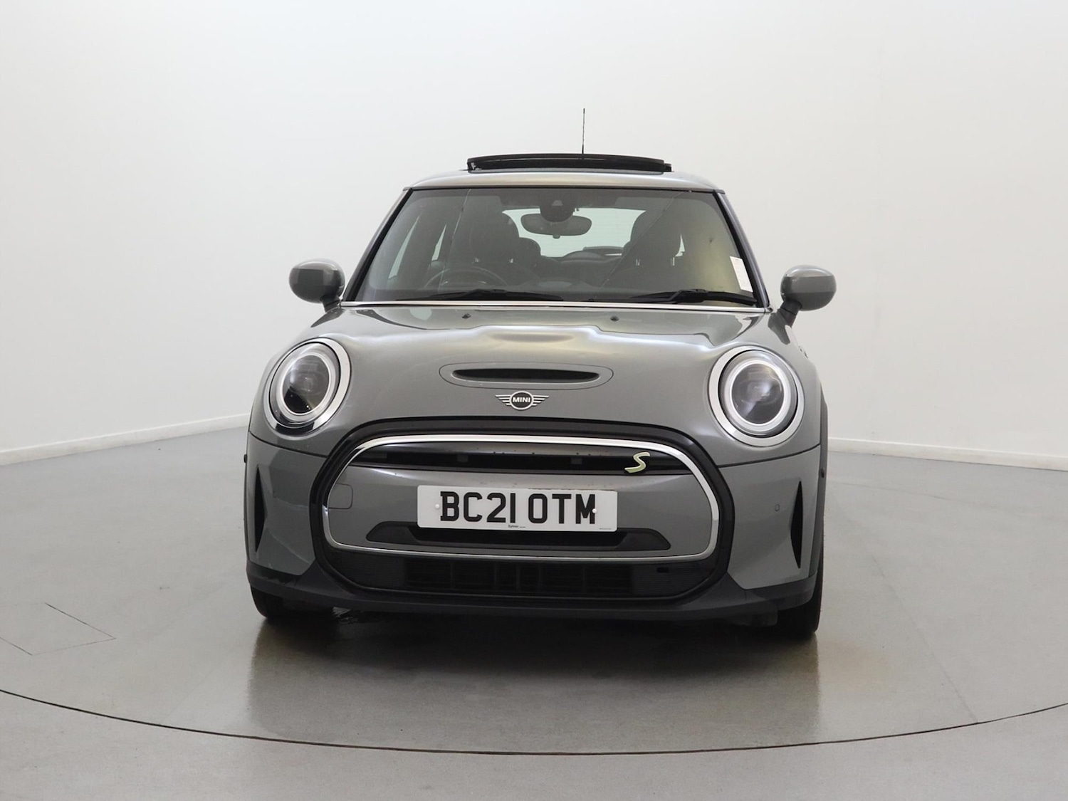 Used MINI Hatch 2021 for sale - 76300232: Photo 2