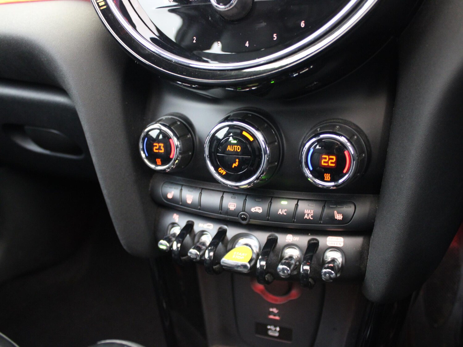 Used MINI Hatch 2021 for sale - 76300232: Photo 32