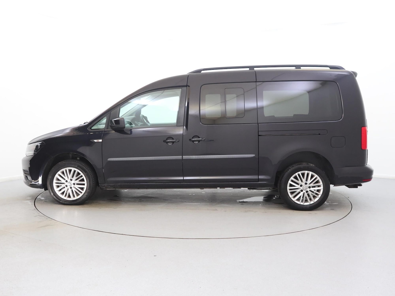 Used Volkswagen Caddy Maxi Life 2020 for sale - 76662240: Photo 4