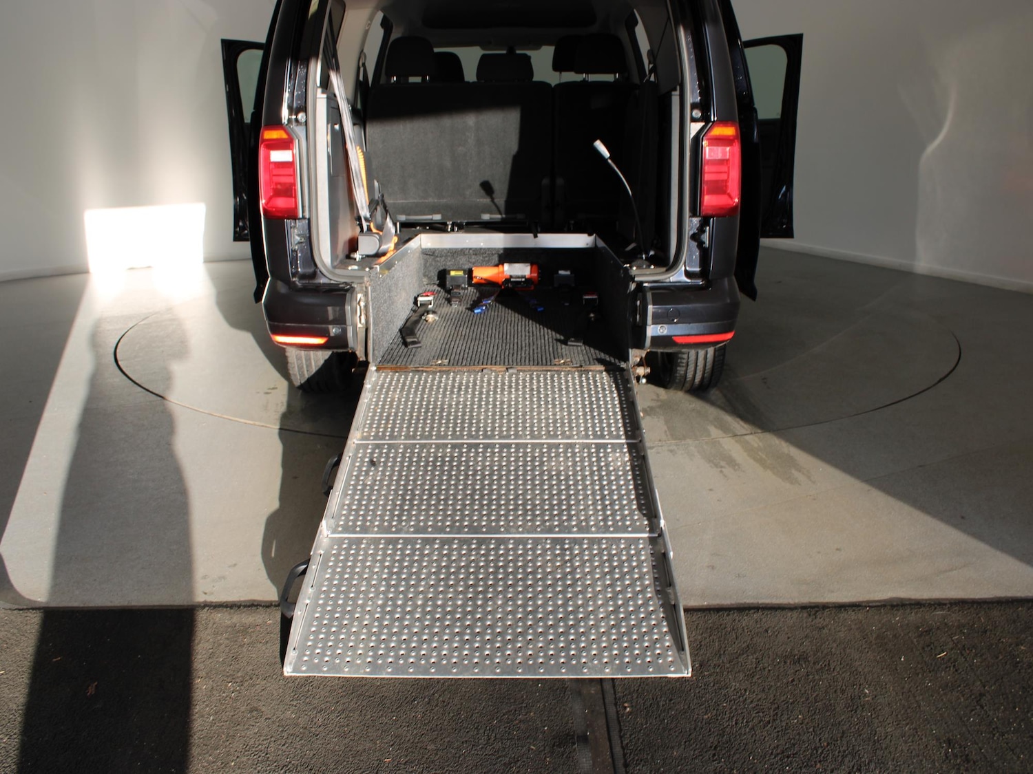 Used Volkswagen Caddy Maxi Life 2020 for sale - 76662240: Photo 49