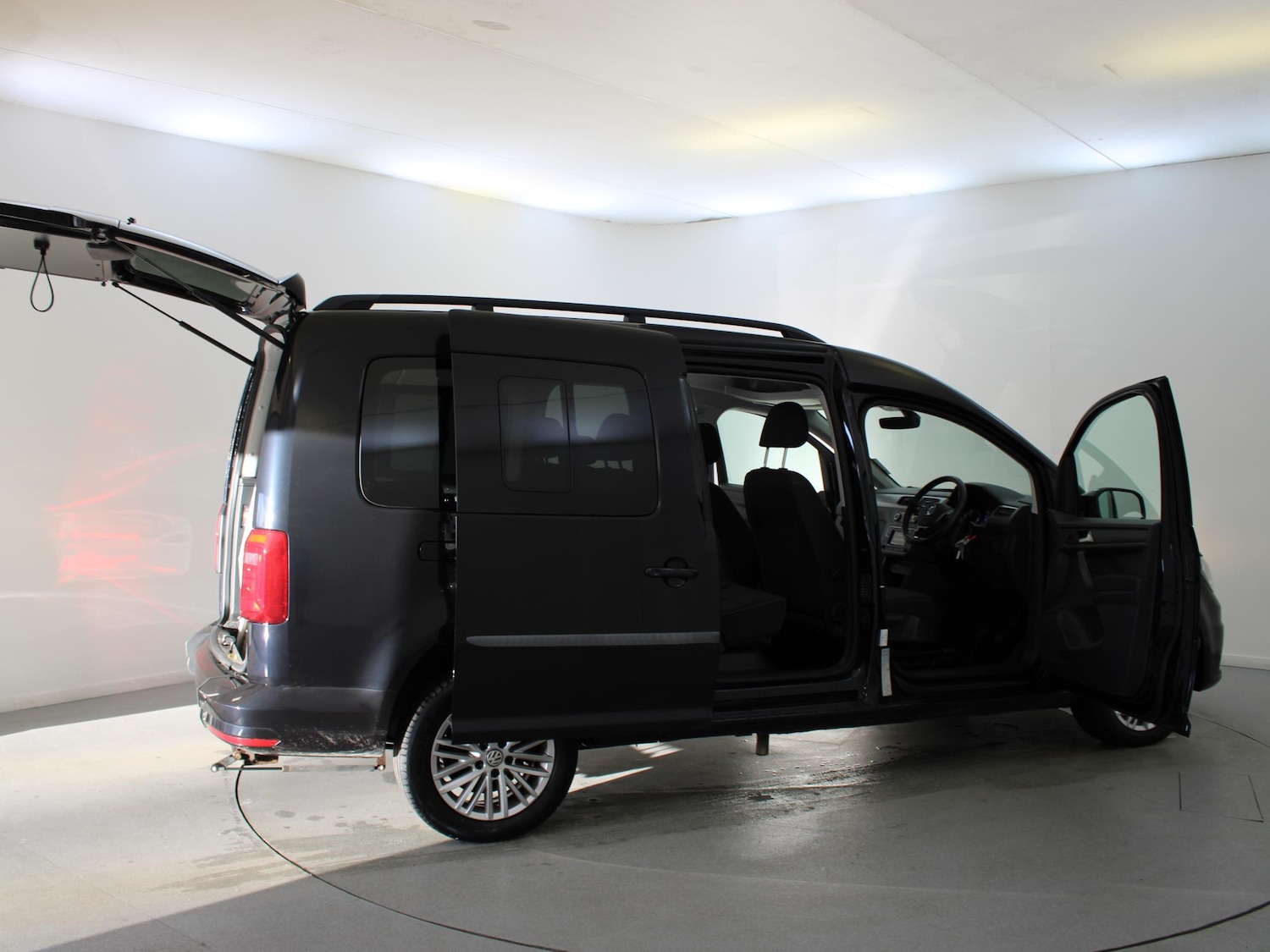 Used Volkswagen Caddy Maxi Life 2020 for sale - 76662240: Photo 53