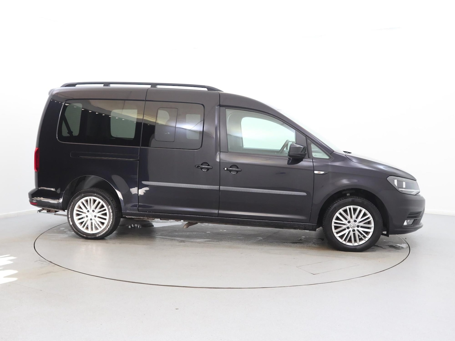 Used Volkswagen Caddy Maxi Life 2020 for sale - 76662240: Photo 8