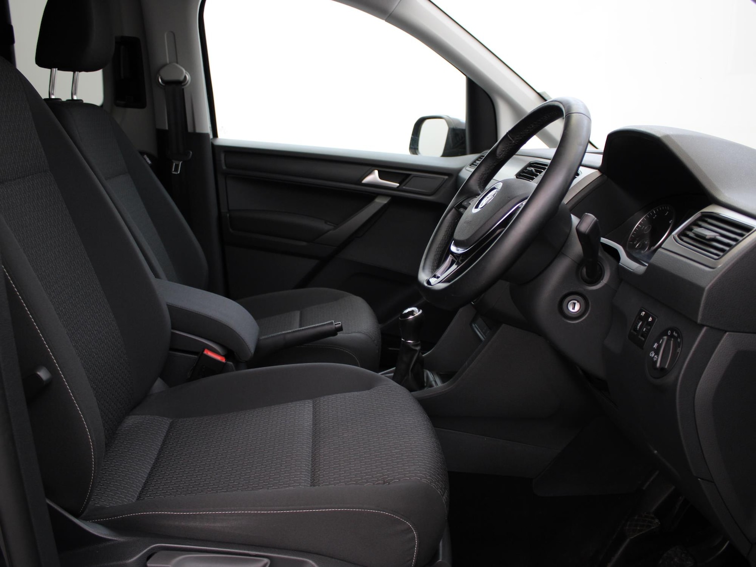 Used Volkswagen Caddy Maxi Life 2020 for sale - 76662240: Photo 9