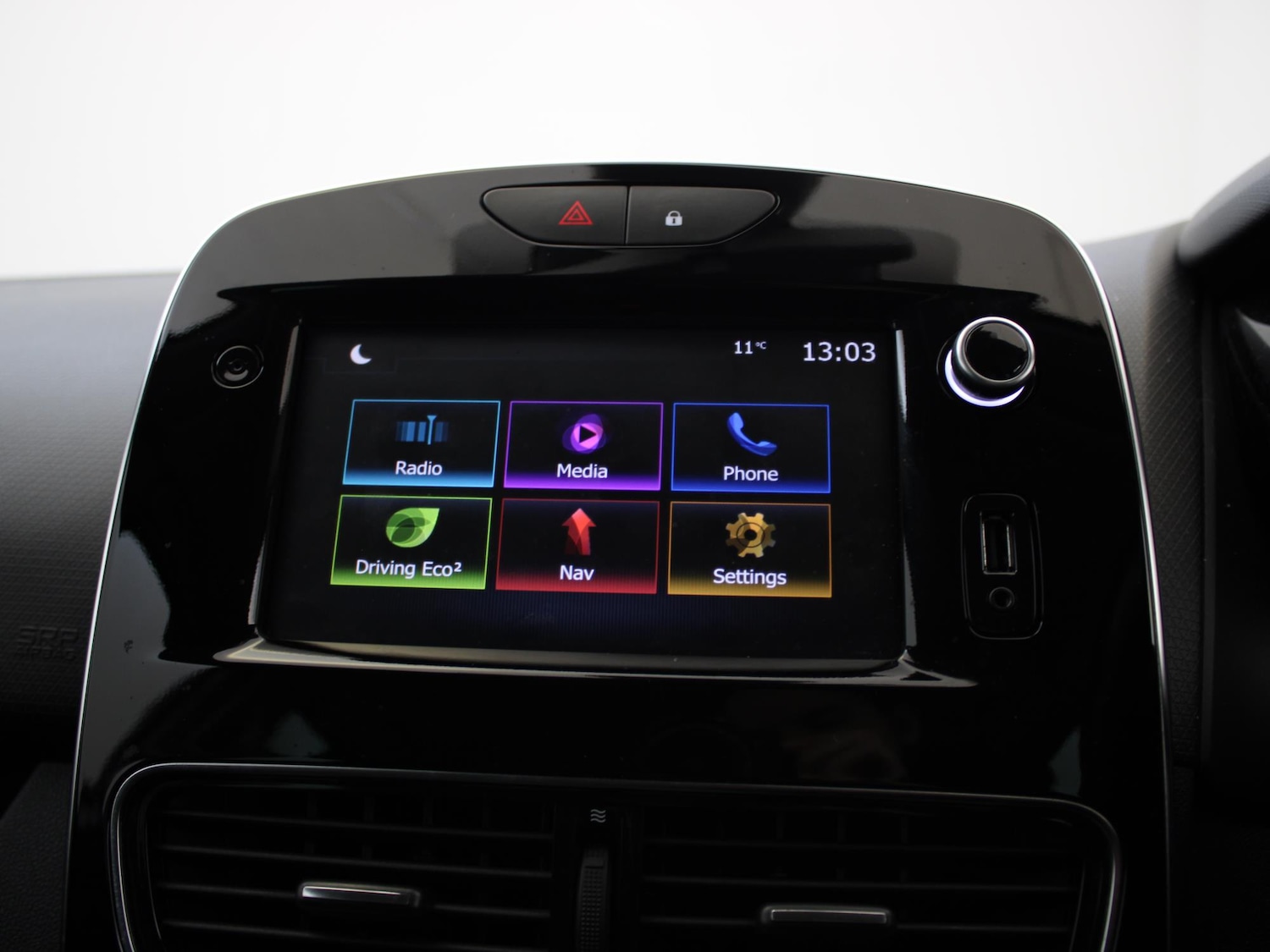 Used Renault Clio 2019 for sale - 76755378: Photo 13