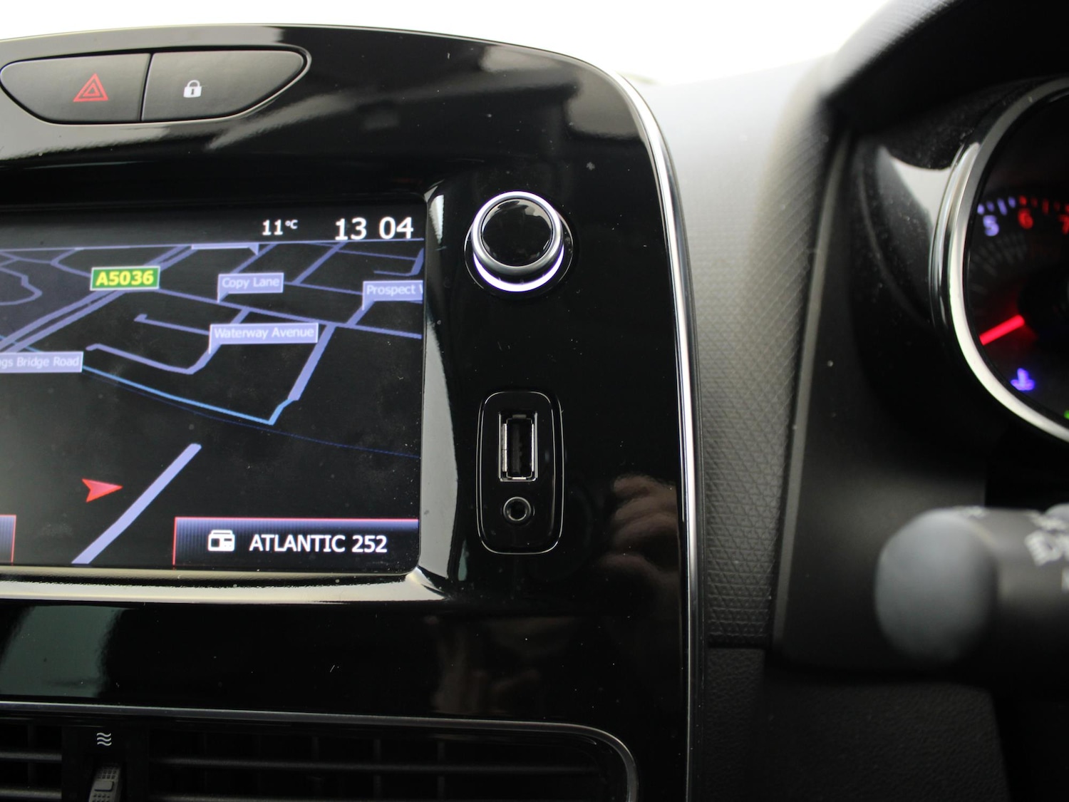 Used Renault Clio 2019 for sale - 76755378: Photo 21