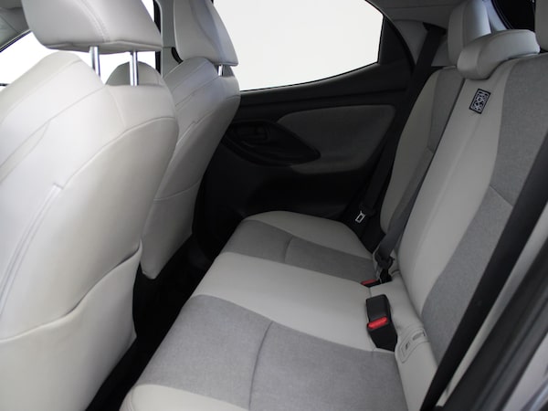 Used Toyota Yaris 2021 for sale - 76077443: Photo 10