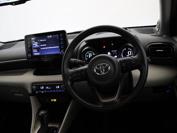 Used Toyota Yaris 2021 for sale - 76077443: Photo 12