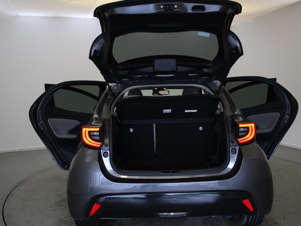 Used Toyota Yaris 2021 for sale - 76077443: Photo 23