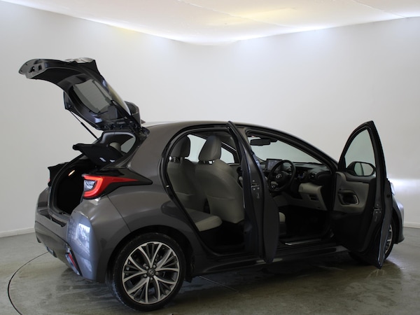 Used Toyota Yaris 2021 for sale - 76077443: Photo 24