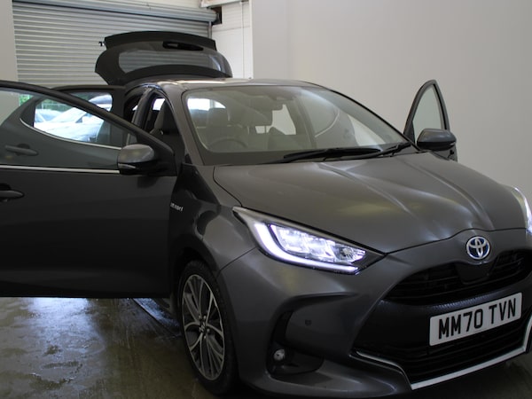 Used Toyota Yaris 2021 for sale - 76077443: Photo 25