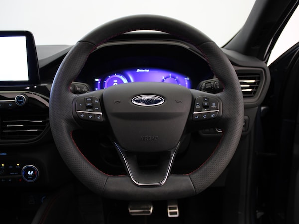 Used Ford Kuga 2022 for sale - 75592592: Photo 32