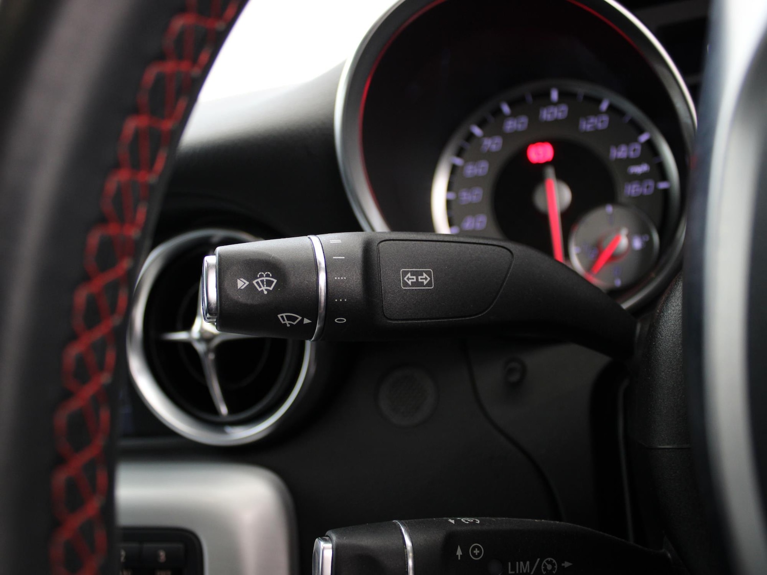 Used Mercedes-Benz SLK 2016 for sale - 76594435: Photo 24