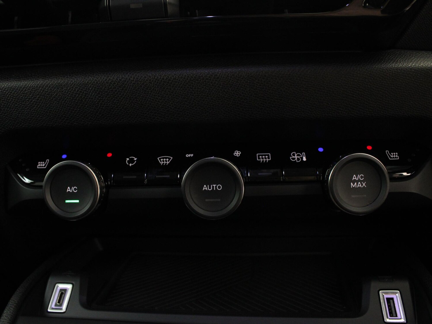 Used Citroen C4 2024 for sale - 76890204: Photo 22