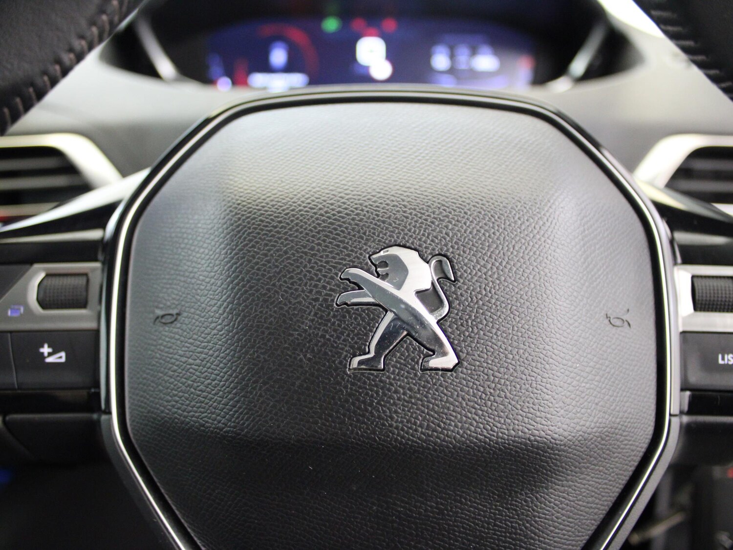 Used Peugeot 5008 2020 for sale - 76442627: Photo 26