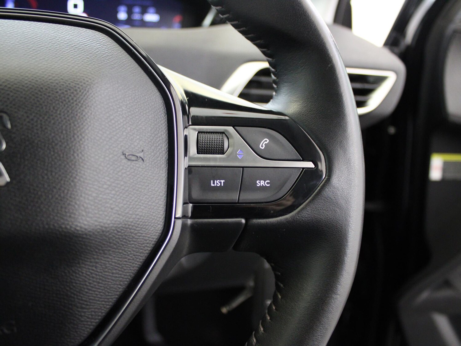 Used Peugeot 5008 2020 for sale - 76442627: Photo 28