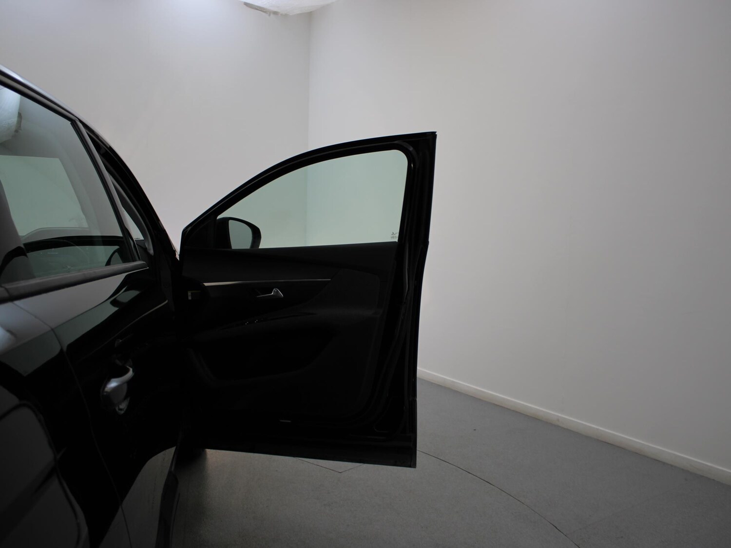 Used Peugeot 5008 2020 for sale - 76442627: Photo 32