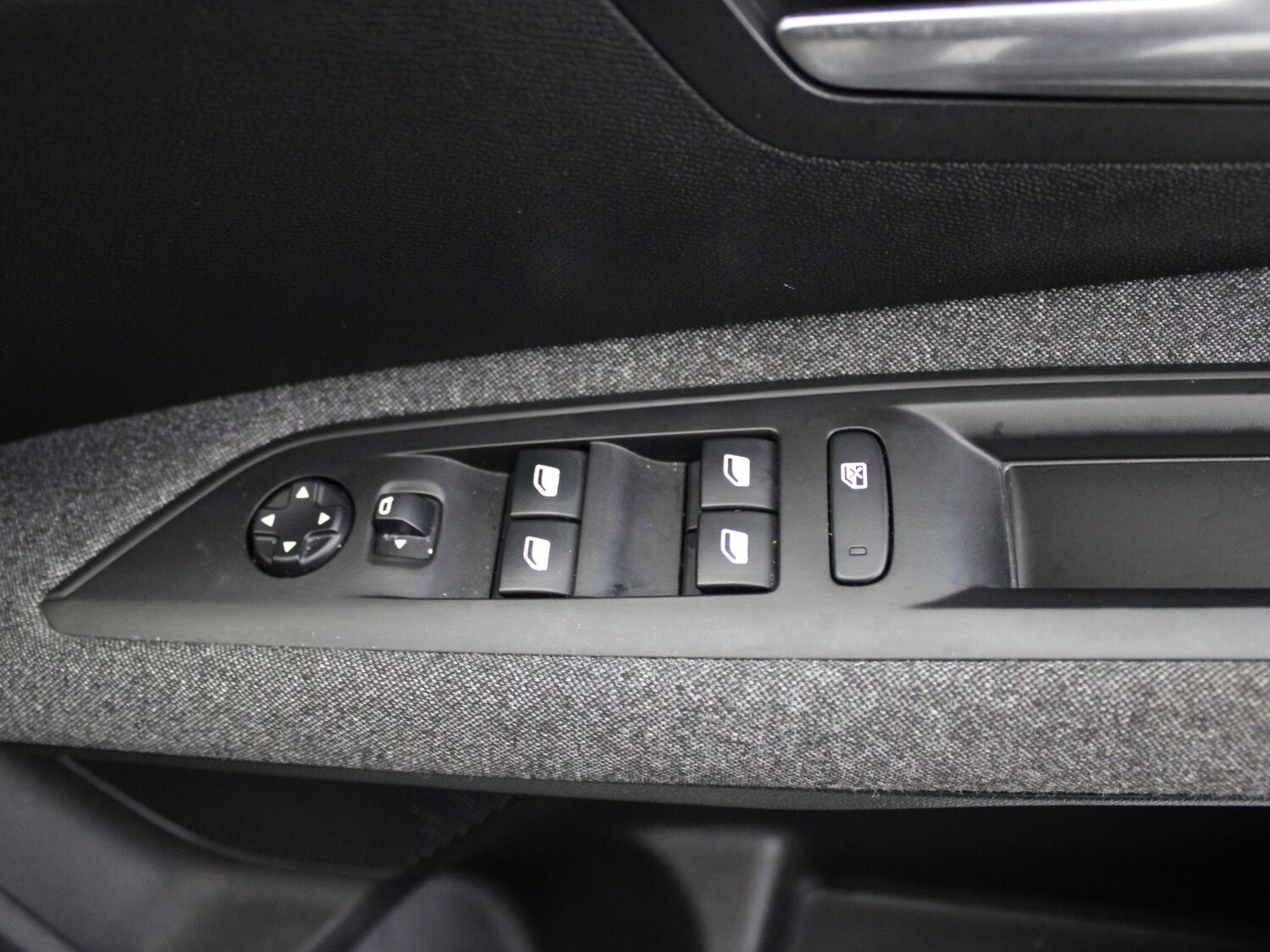 Used Peugeot 5008 2020 for sale - 76442627: Photo 33