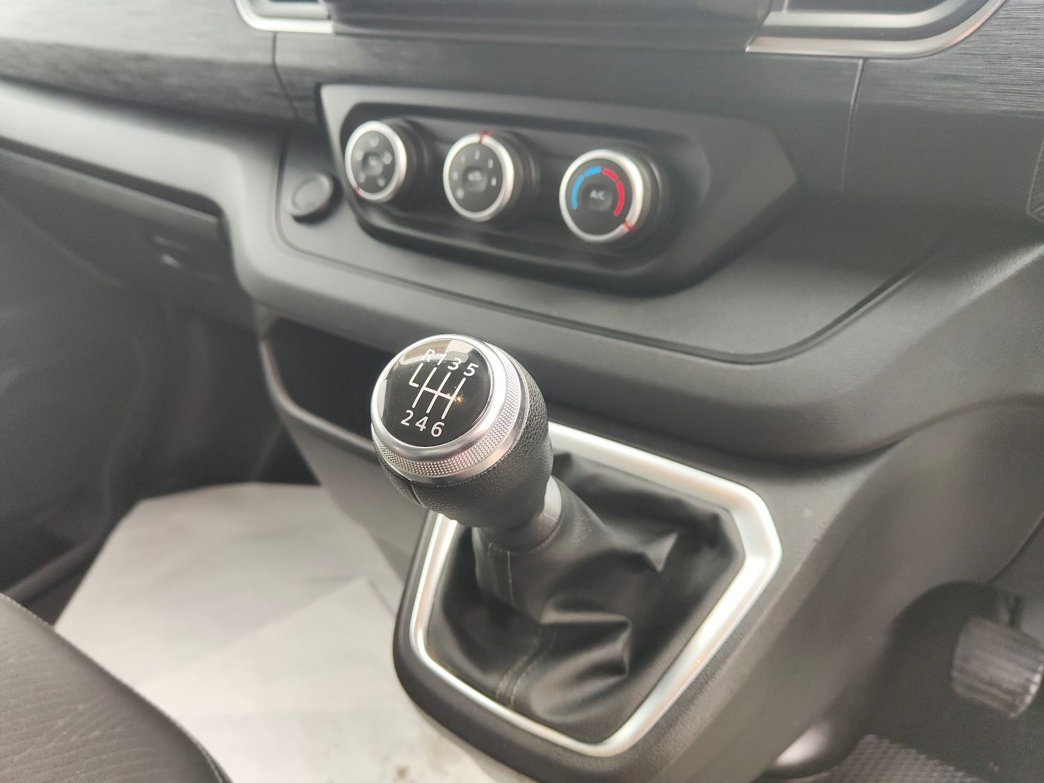 Used Renault Trafic 2023 for sale - 77240075: Photo 11