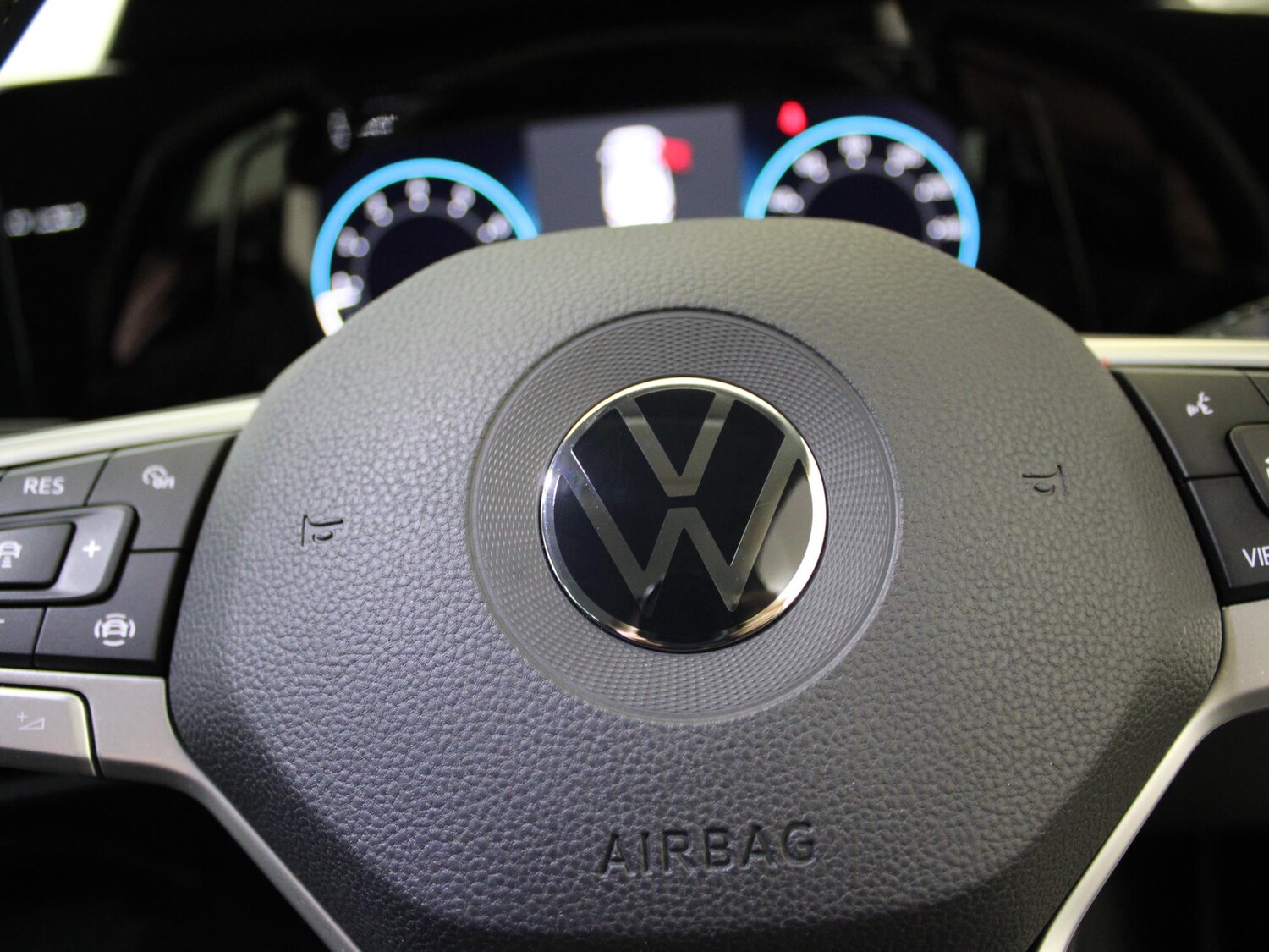 Used Volkswagen Golf 2021 for sale - 77348460: Photo 32