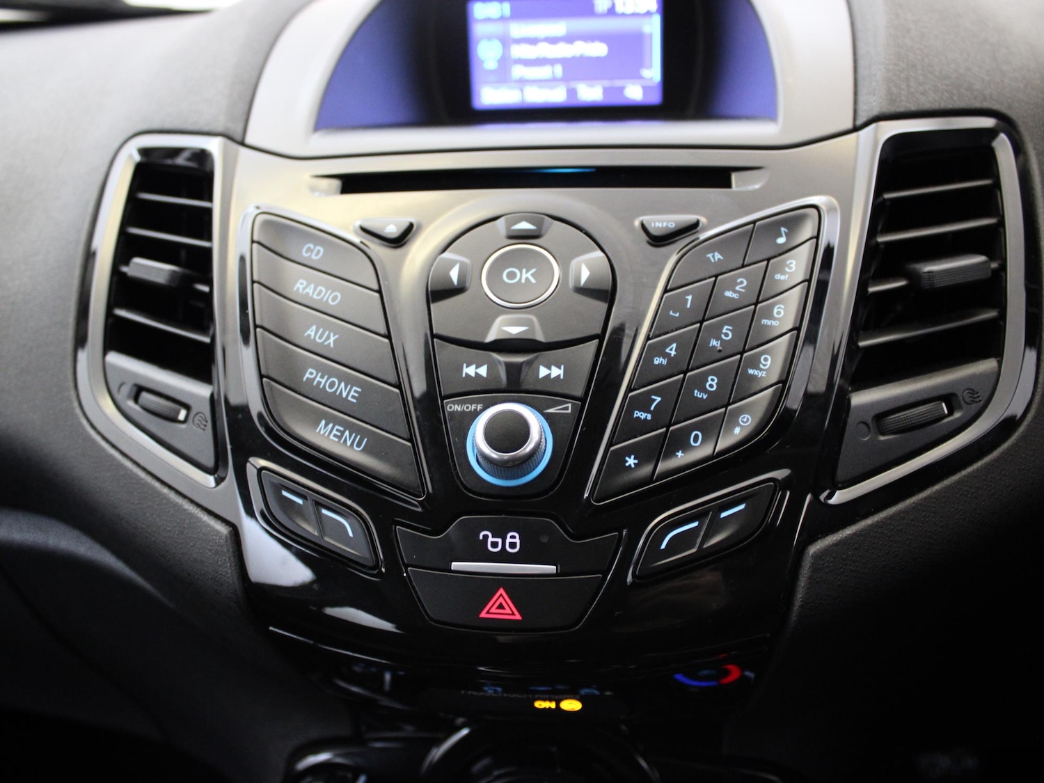 Used Ford Fiesta 2017 for sale - 76610847: Photo 18