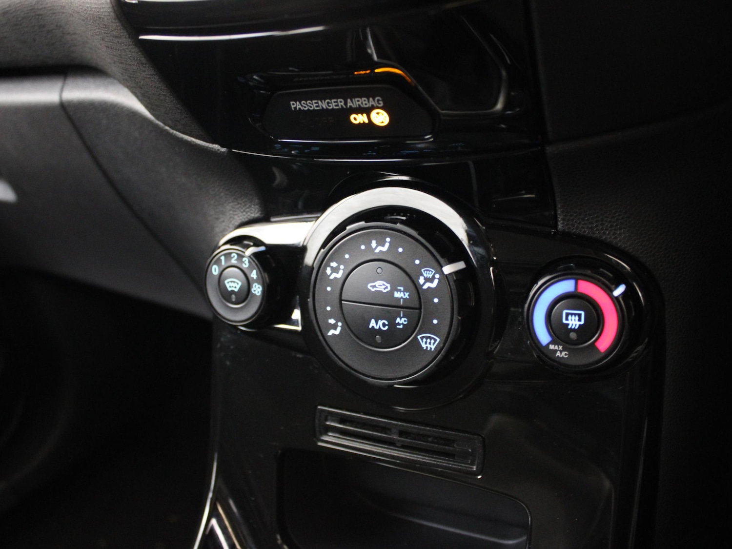 Used Ford Fiesta 2017 for sale - 76610847: Photo 19