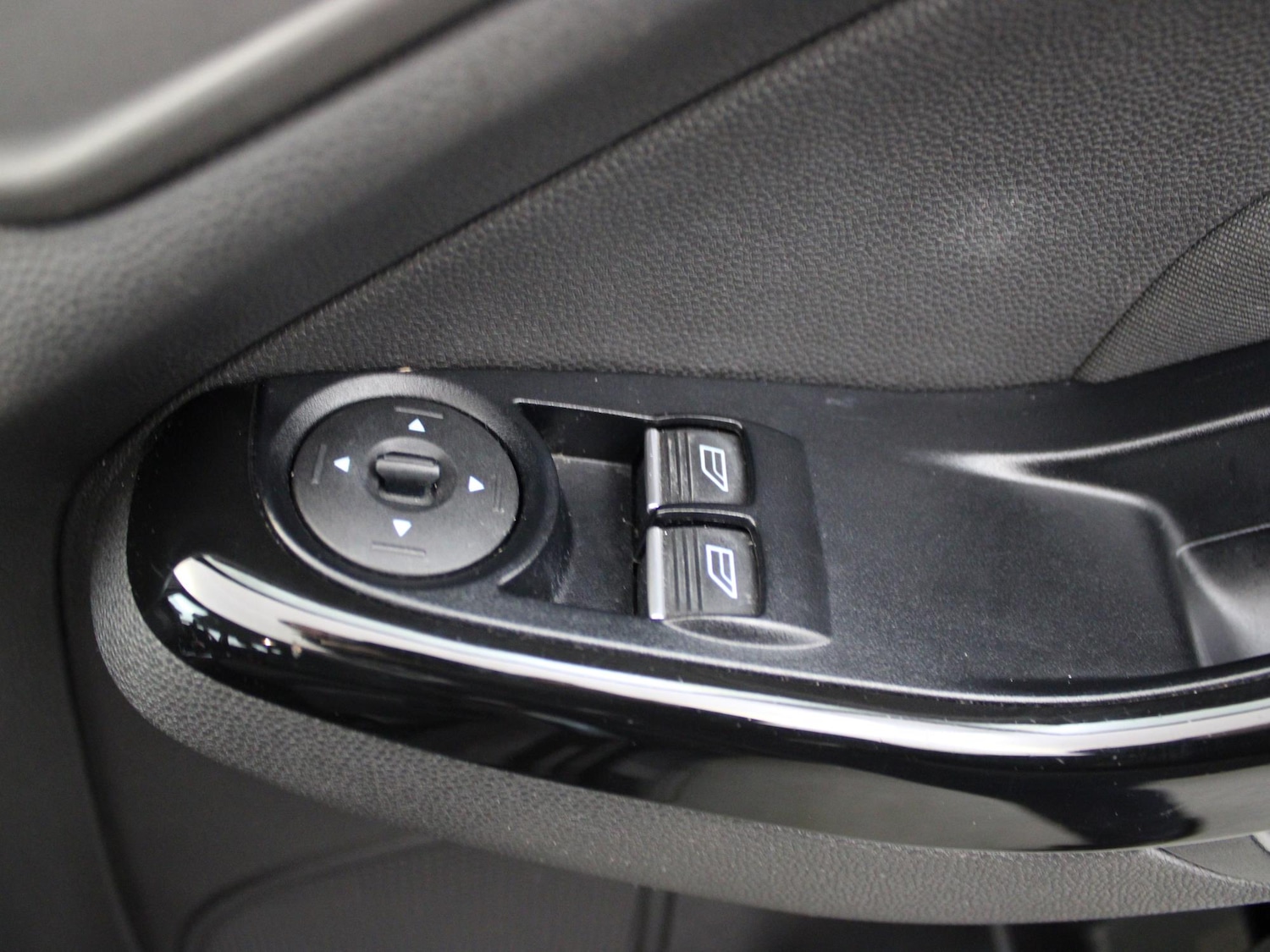 Used Ford Fiesta 2017 for sale - 76610847: Photo 28