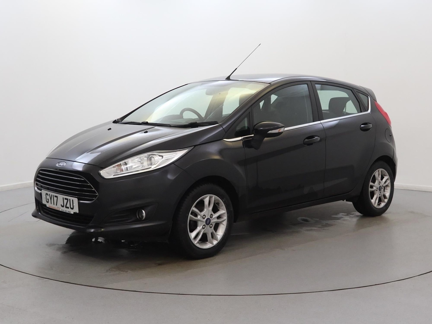 Used Ford Fiesta 2017 for sale - 76610847: Photo 3