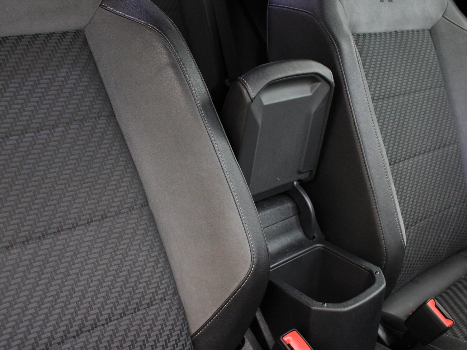 Used Volkswagen T-Roc 2021 for sale - 77500768: Photo 27