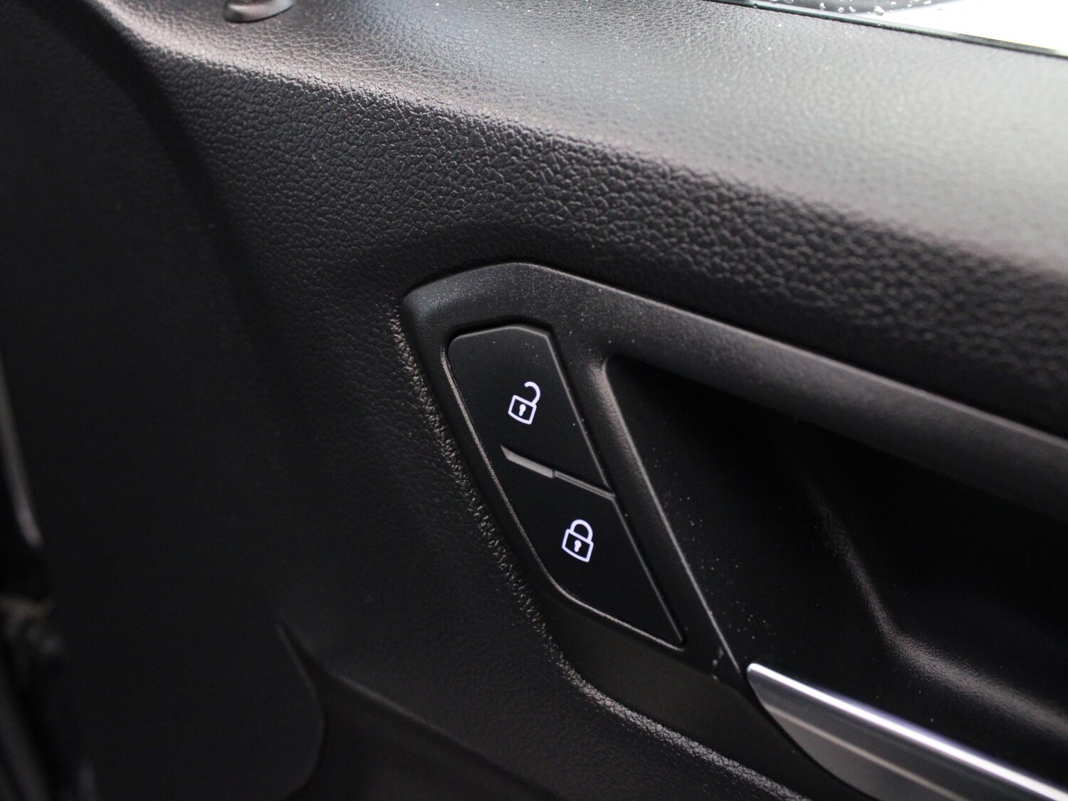 Used Volkswagen T-Roc 2021 for sale - 77500768: Photo 28