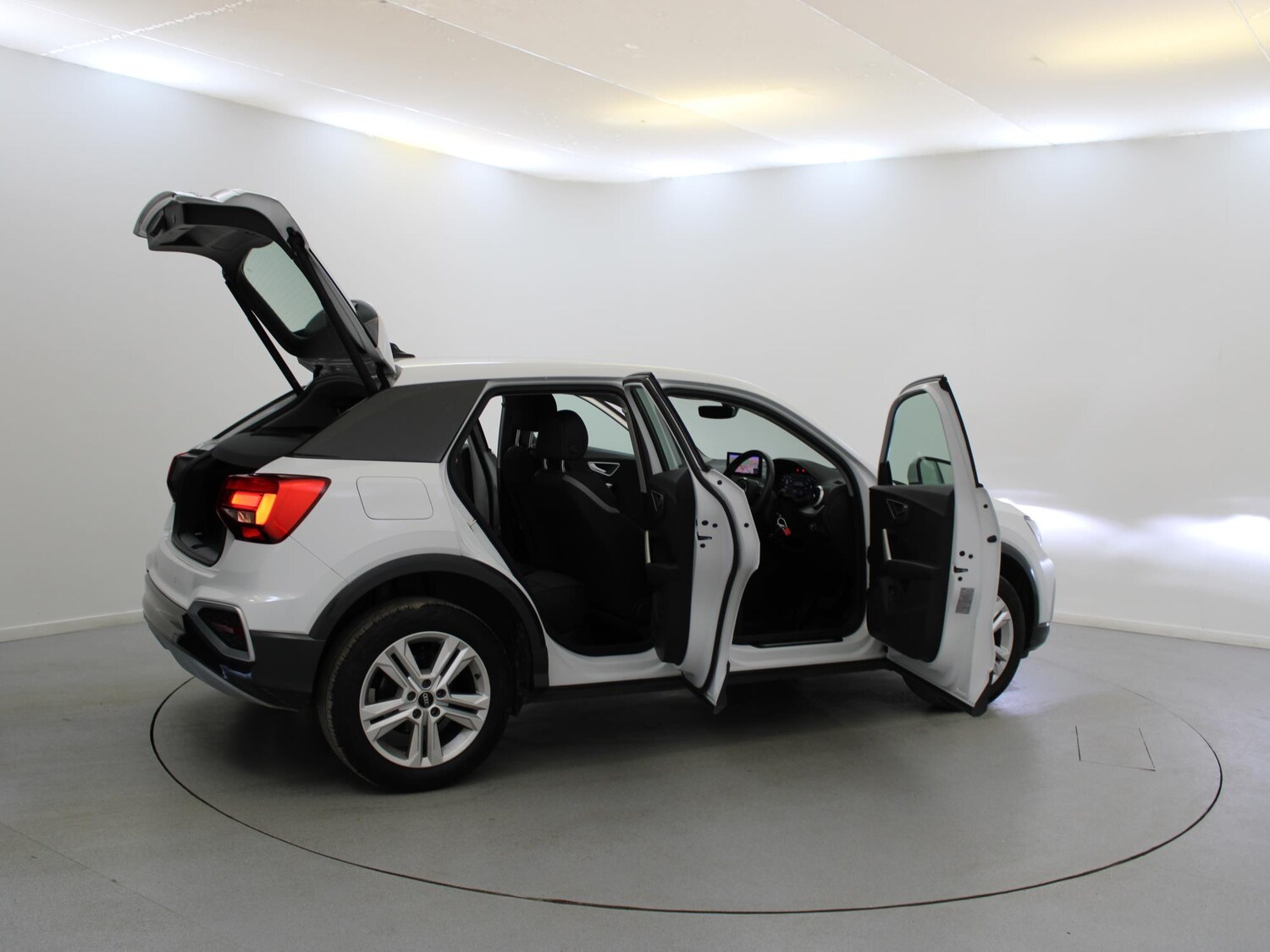 Used Audi Q2 2021 for sale - 75898526: Photo 37