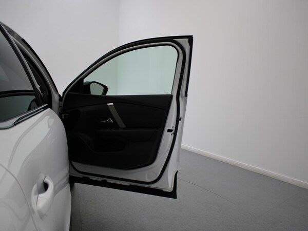 Used Citroen C4 2023 for sale - 75723204: Photo 46