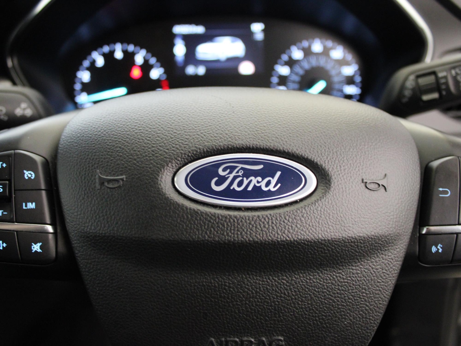 Used Ford Focus 2023 for sale - 76610987: Photo 20