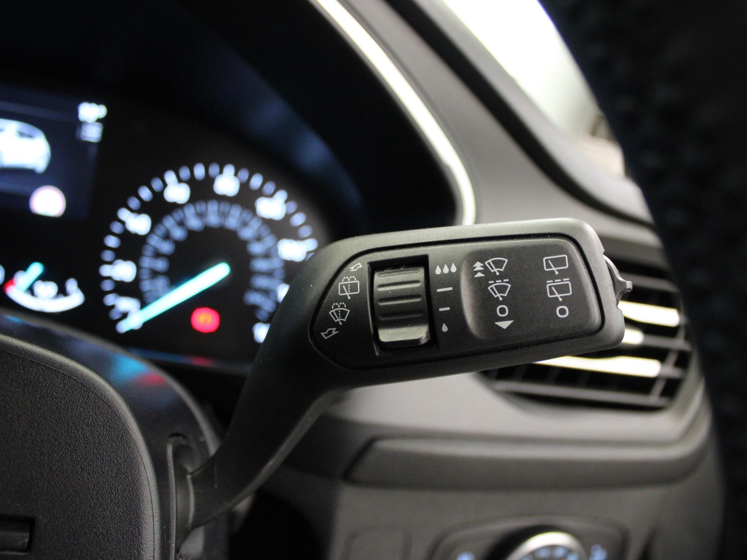 Used Ford Focus 2023 for sale - 76610987: Photo 23