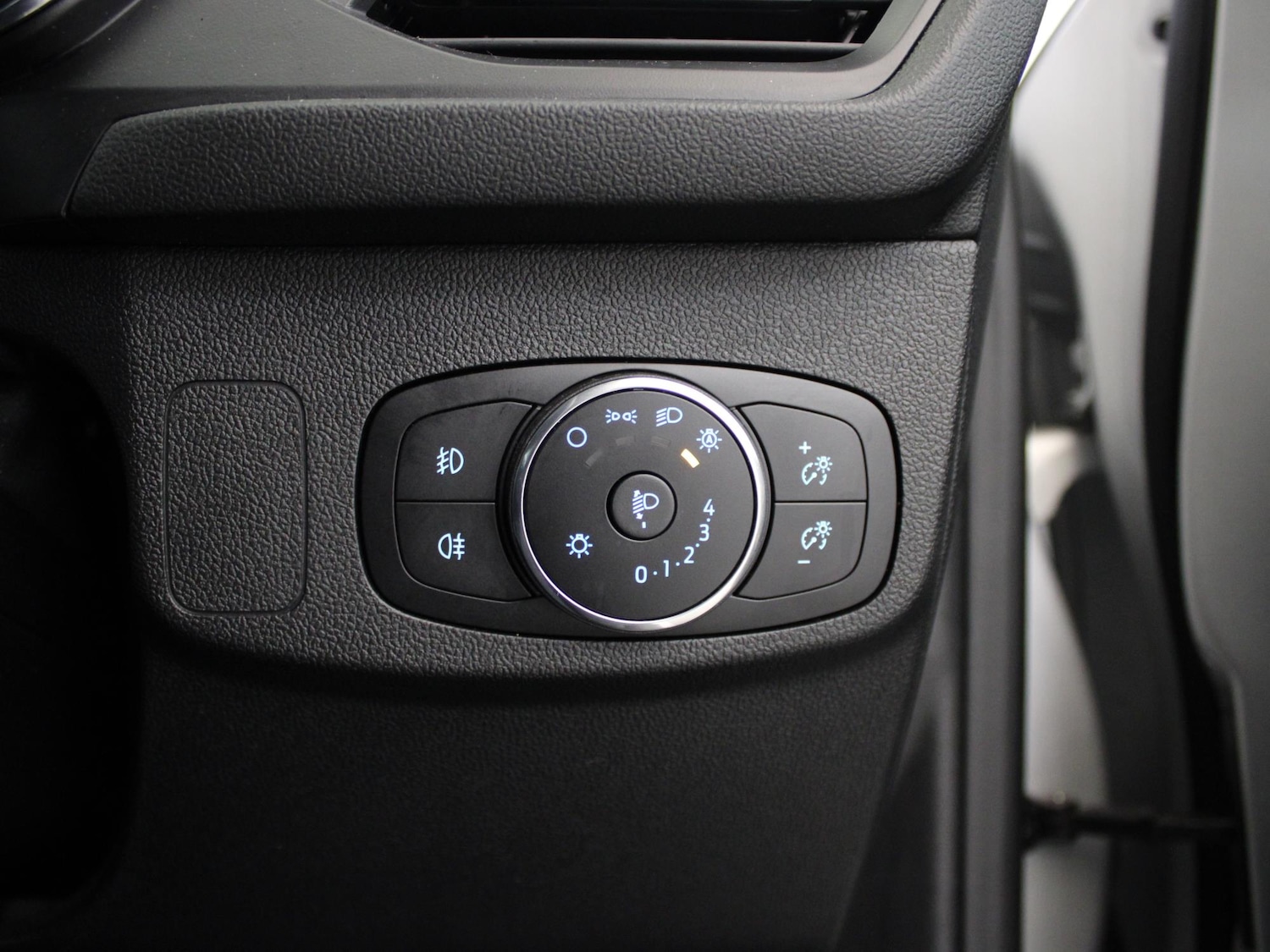 Used Ford Focus 2023 for sale - 76610987: Photo 24