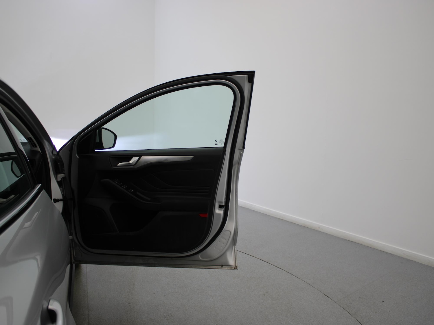 Used Ford Focus 2023 for sale - 76610987: Photo 25