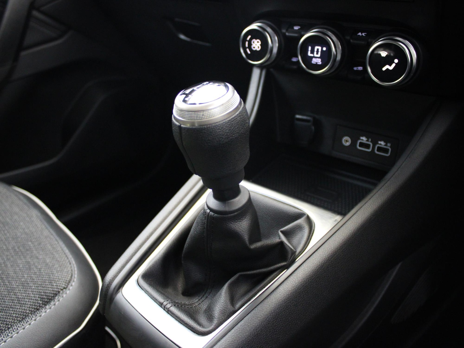 Used Renault Captur 2024 for sale - 76587954: Photo 27