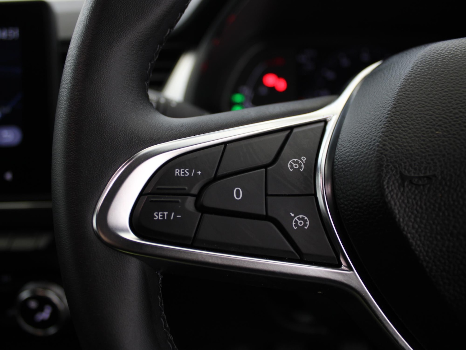 Used Renault Captur 2024 for sale - 76587954: Photo 32