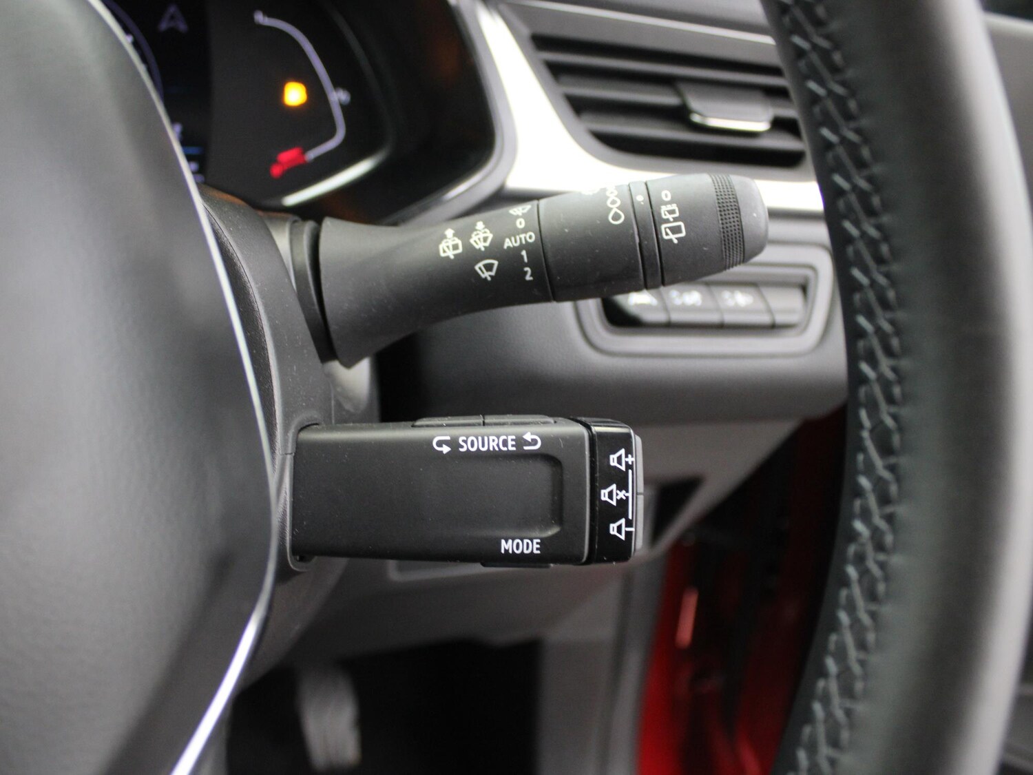 Used Renault Captur 2024 for sale - 76587954: Photo 34