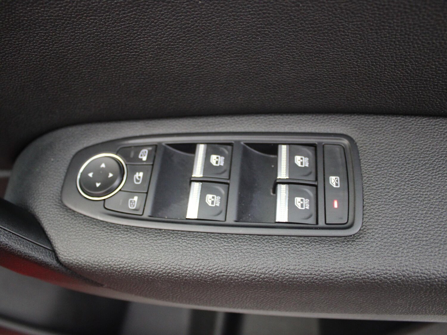 Used Renault Captur 2024 for sale - 76587954: Photo 37