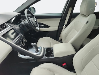 Used Jaguar E-Pace 2019 for sale - 77348329: Photo