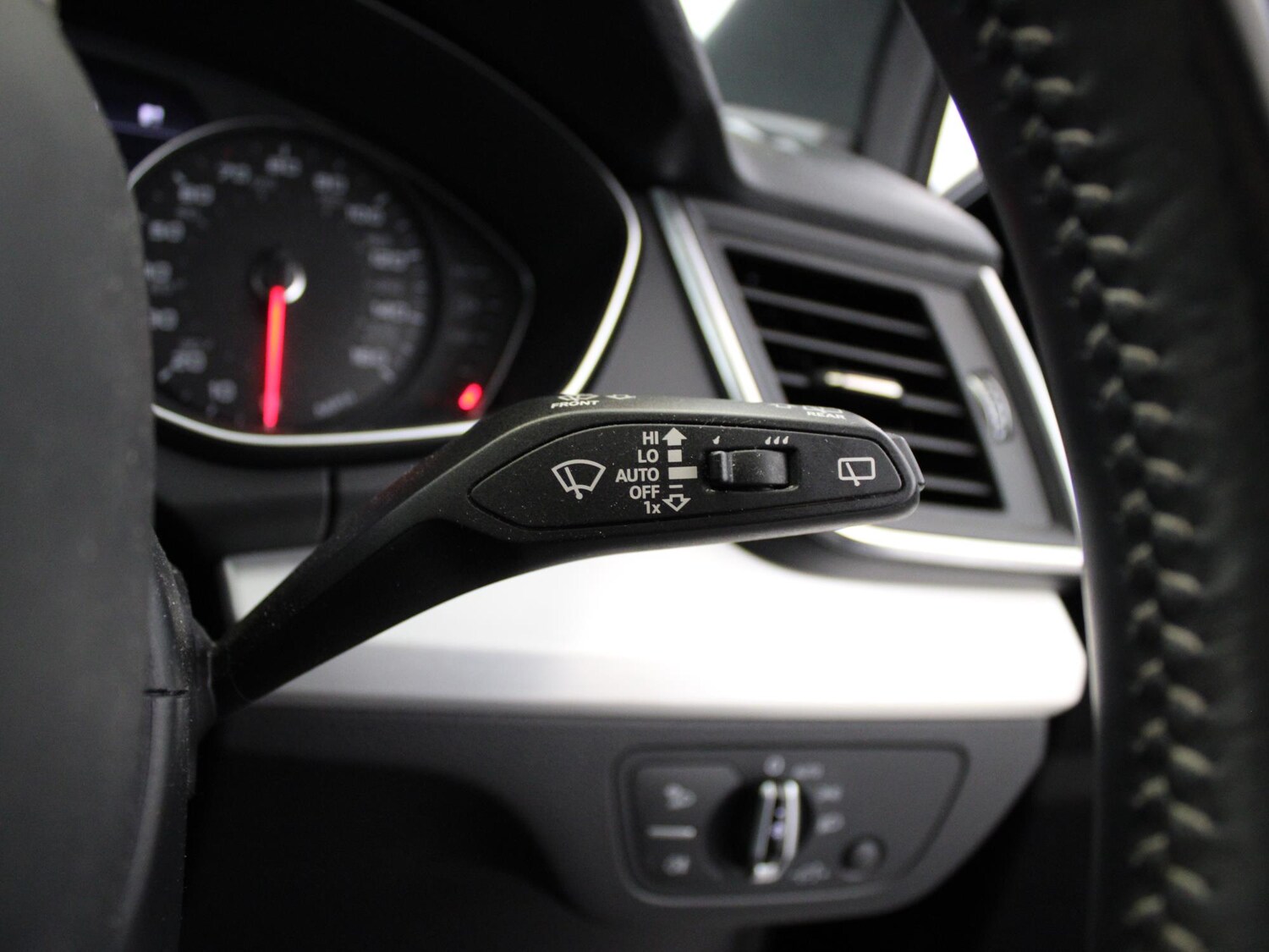 Used Audi Q5 2017 for sale - 75592501: Photo 29