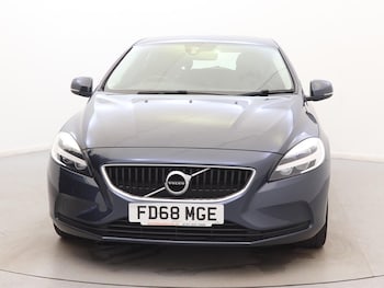 Used Volvo V40 2019 for sale - 78611318: Photo