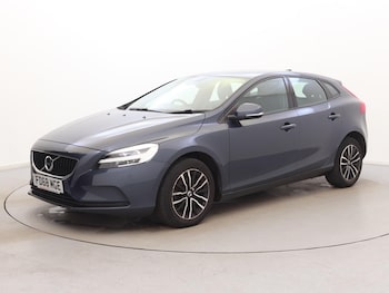 Used Volvo V40 2019 for sale - 78611318: Photo