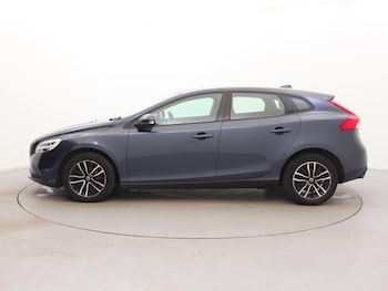 Used Volvo V40 2019 for sale - 78611318: Photo