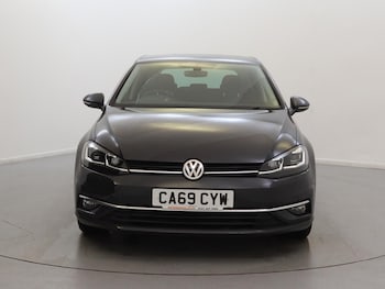 Used Volkswagen Golf 2019 for sale - 76192216: Photo