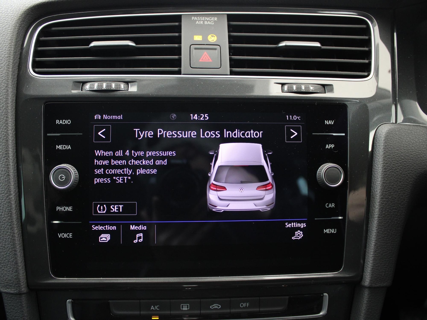 Used Volkswagen Golf 2019 for sale - 77601697: Photo 17